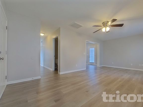 3rd image of 403 Parkstone Ct