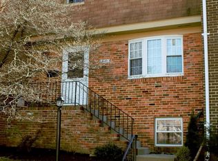 8145 Larkin Ln, Vienna, VA 22182