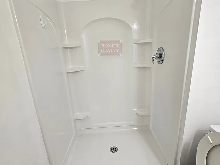 1827 Ivystone Dr — Photo 22