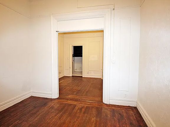 2nd image of 334 W 85th St APT 1A