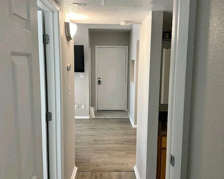 1745 E Glenn St #220 — Photo 25
