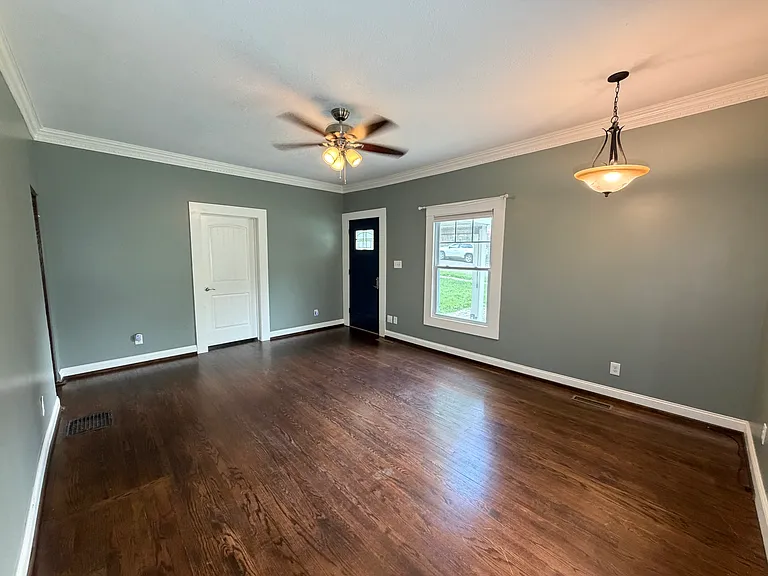 2919 Dempster St — Photo 3