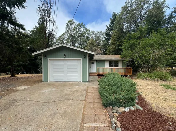 1853 Lupine Drive, Willits, CA 95490