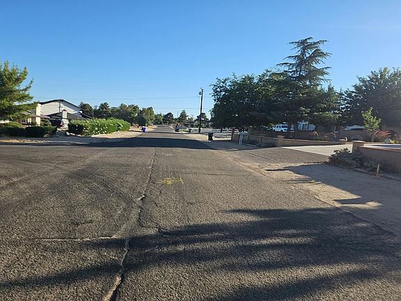 5th image of 14180 Tehachapi Rd
