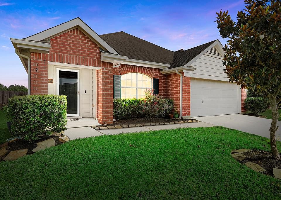 Welcome to 5534 Sequin Drive!