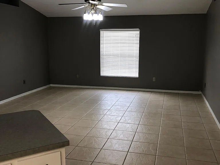 17298 Meadow Lake Cir — Photo 9