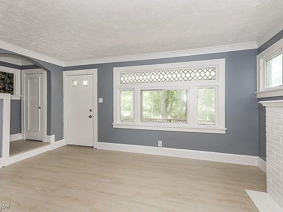 4th image of 12313 McGowan Ave