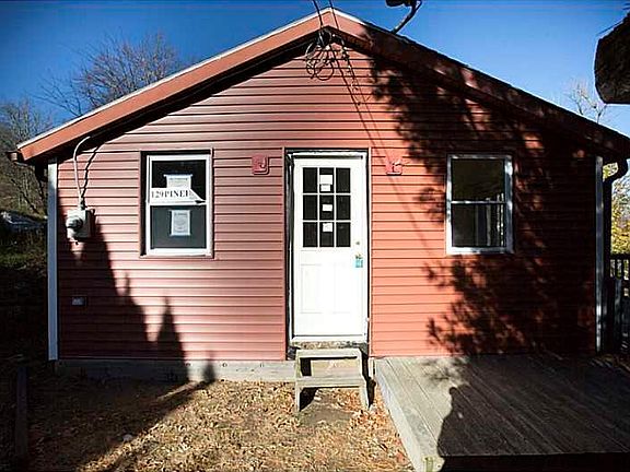 3rd image of 129 Pine Hill Ave