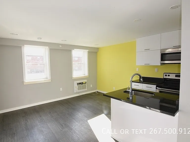 1924 Geary St #6 — Photo 2