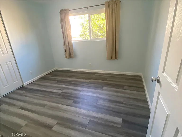 7711 Van Noord Ave — Photo 10
