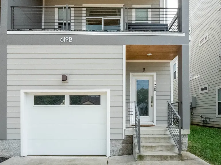 619B Moore Ave — Photo 3