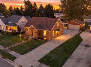 106 Center St, Fox Lake, WI 53933