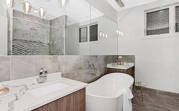 5th image of 4534 S Oakenwald Ave #1