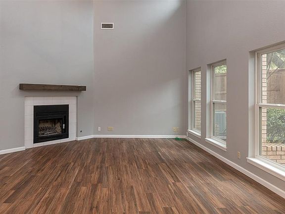 5th image of 3512 Townlake Cir