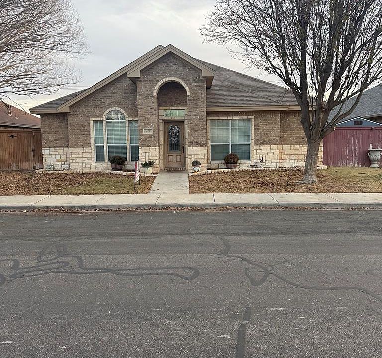 1st image of 6604 Amber Dr