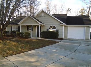 5756 Justins Forest Dr, Charlotte, NC 28212
