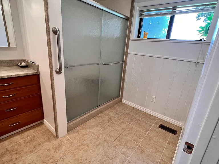 1975 Laguna Vista Dr — Photo 11