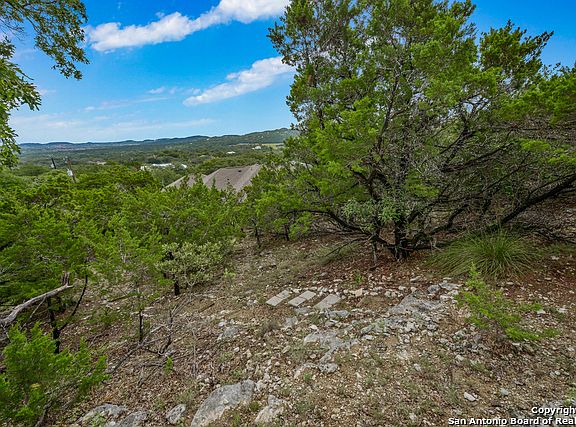 4th image of 9827 Scenic Hills Dr