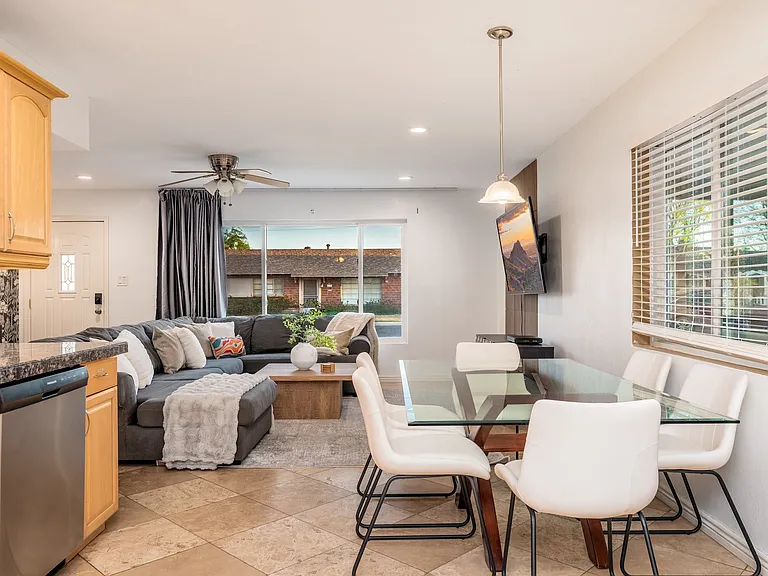 8356 E Avalon Dr — Photo 11
