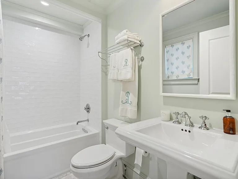 117 Elm St — Photo 19