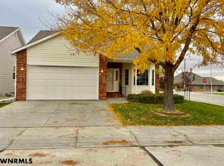 620 Sandstone Cir, Scottsbluff, NE 69361