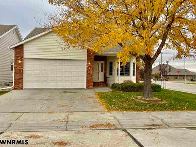620 Sandstone Cir, Scottsbluff, NE, 69361
