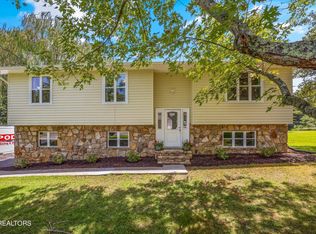 513 Evergreen St, Seymour, TN 37865