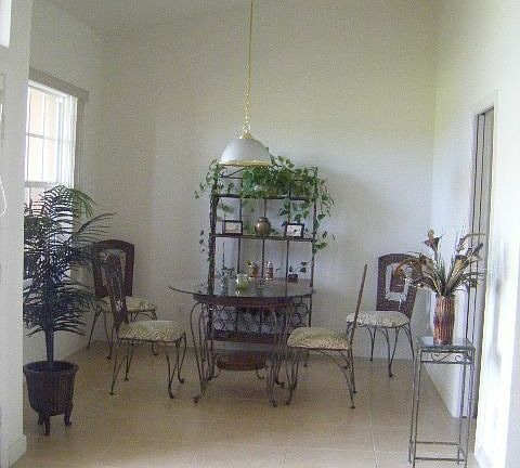 Dine area