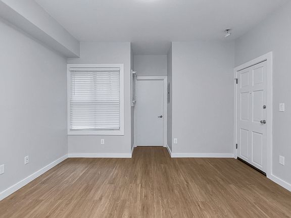 4th image of 1656 Sacramento St #4