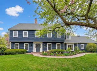1601 Lois Ct, Geneva, IL