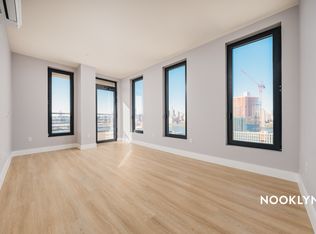 26-25 4th St #822, Astoria, NY 11102