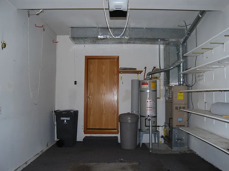 418 17th St SE #6C — Photo 20