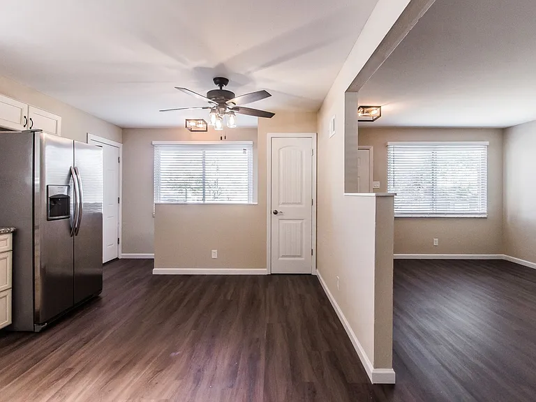 2365 Ida Ln — Photo 17