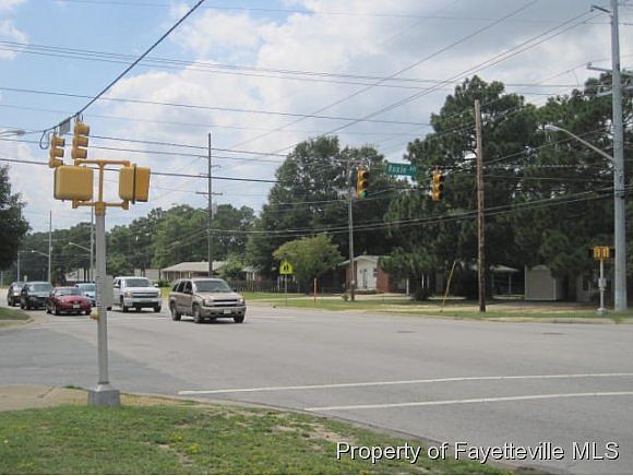 2nd image of 3539 Village Dr