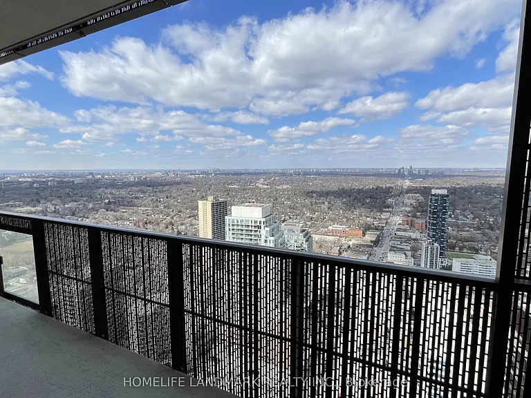 8 Eglinton Ave E #4207 — Photo 5