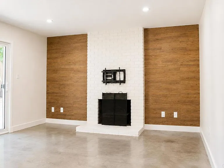 1135 Myra Ave — Photo 5