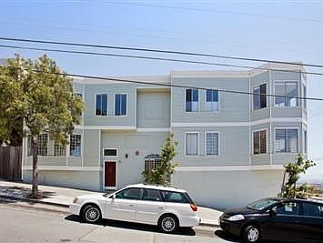 2nd image of 999 Wisconsin St APT 8
