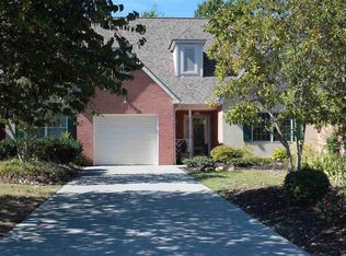 378 Paine Lake Dr, Sevierville, TN 37862