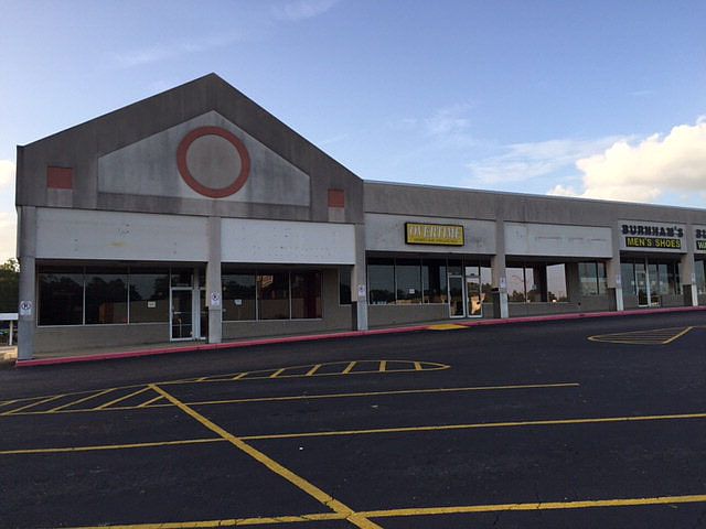2nd image of 3801 Ross Clark Cir #2