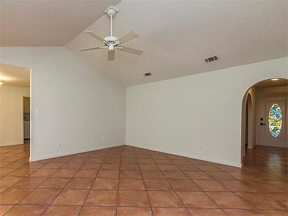 3rd image of 2107 Matterhorn Ln