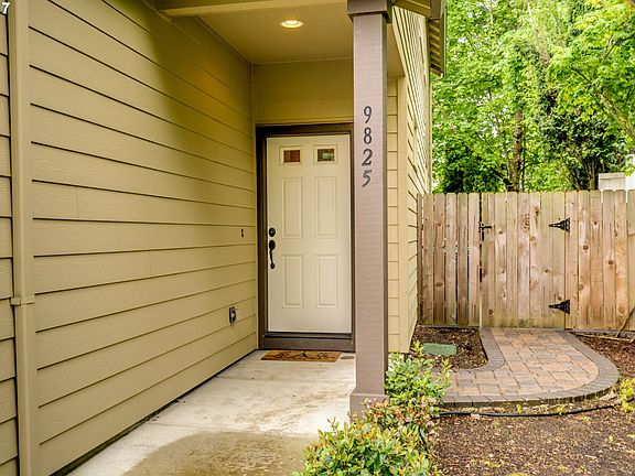 2nd image of 9825 NE 75th Cir
