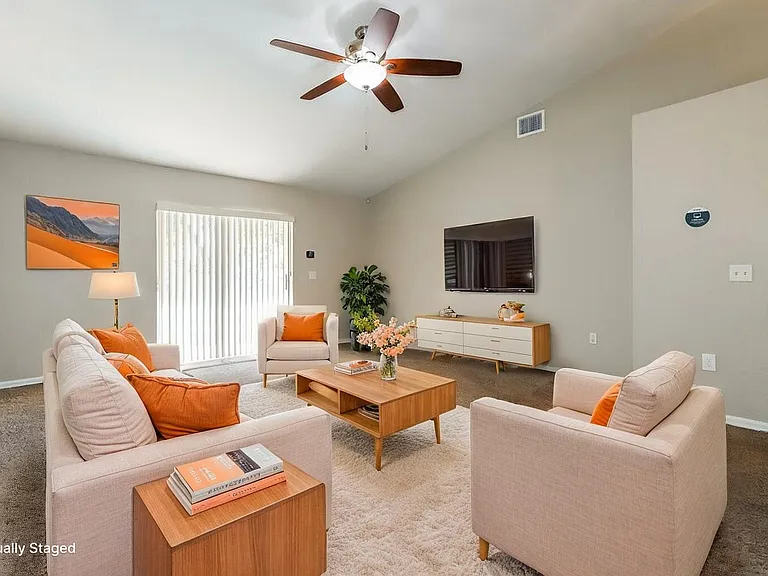 5865 Daughtery Downs Loop — Photo 4