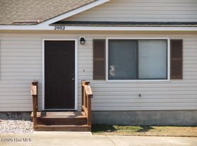 2002 Countrywood Blvd, Jacksonville, NC