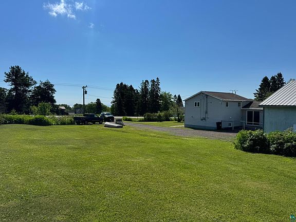 2nd image of 1317 Shoreview Rd