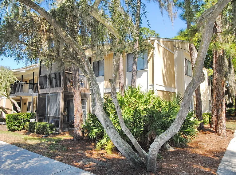Stone Creek Apartments — Photo 14