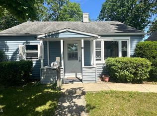 11 Holland Ave, Colonie, NY 12205