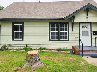 1308 W Walker St, Denison, TX 75020