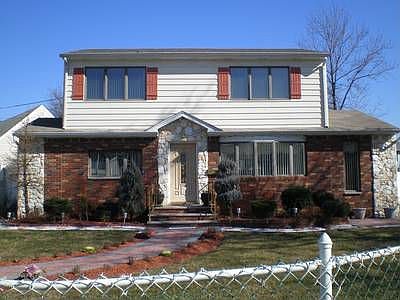 2nd image of 9 Jackson Pl