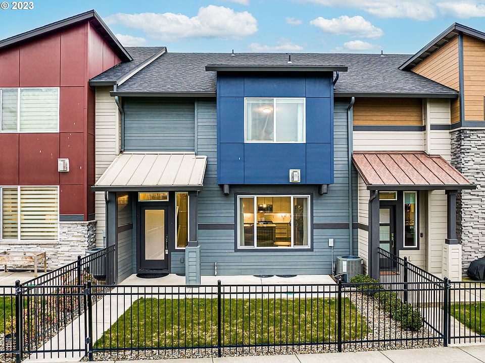 1st image of 10804 NE 119th Pl