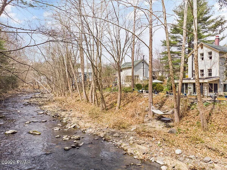 144 Sawkill Ave — Photo 3